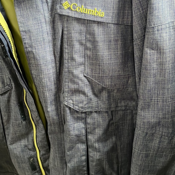 Columbia winter coat - Picture 5 of 9
